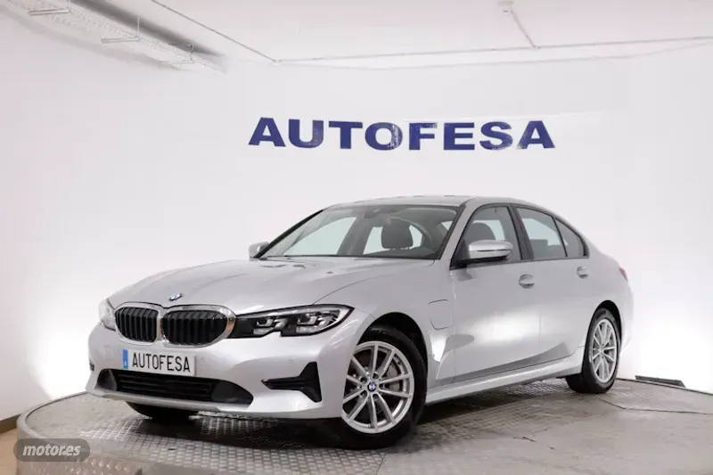 Foto bmw serie 3 2020 / 97.900km.