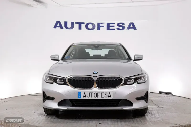 bmw serie 3 2020 / 97.900km. foto grande (2)