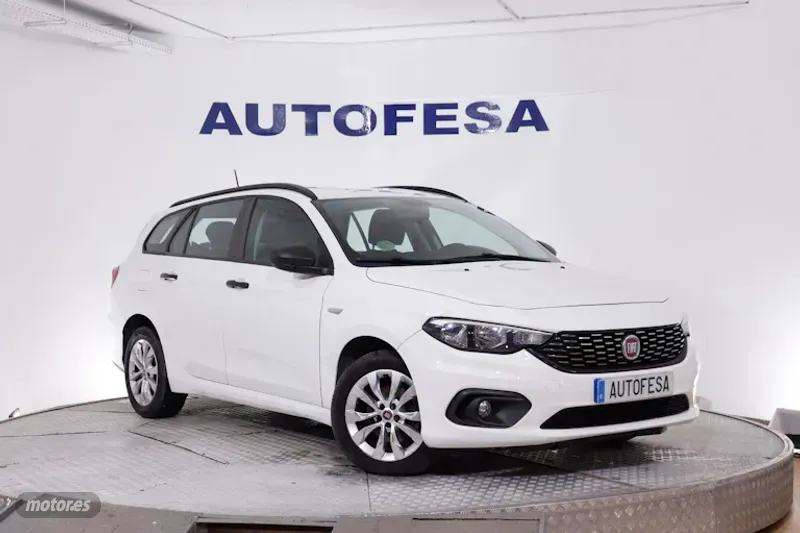 fiat tipo 2019 / 54.700km. foto grande (3)