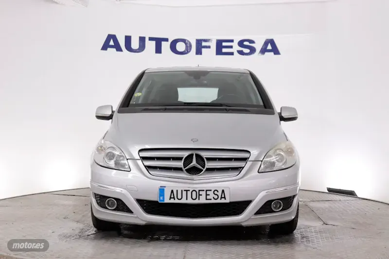 mercedes clase b 2011 / 194.400km. foto grande (2)