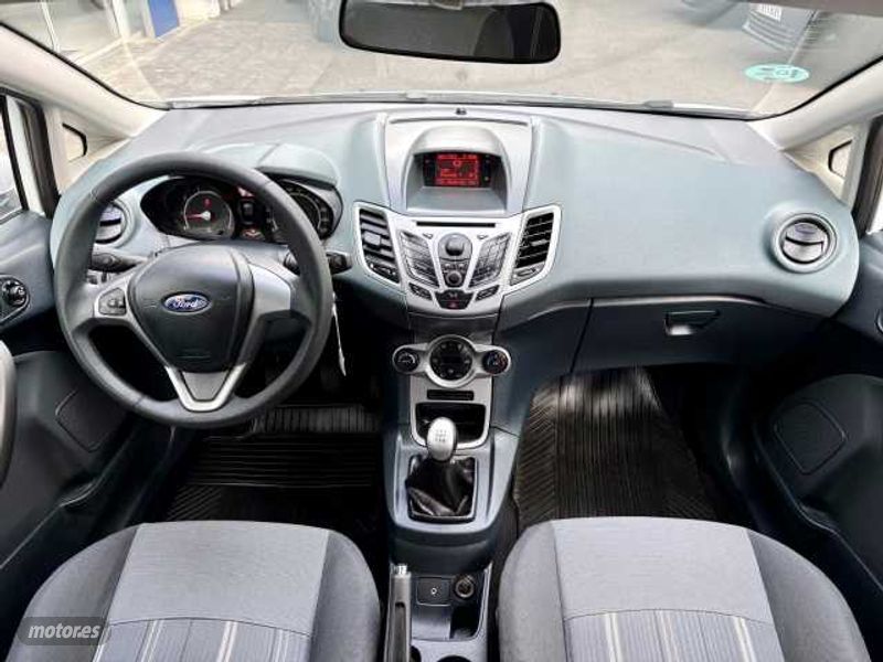 ford fiesta 2009 / 75.000km. foto grande (2)