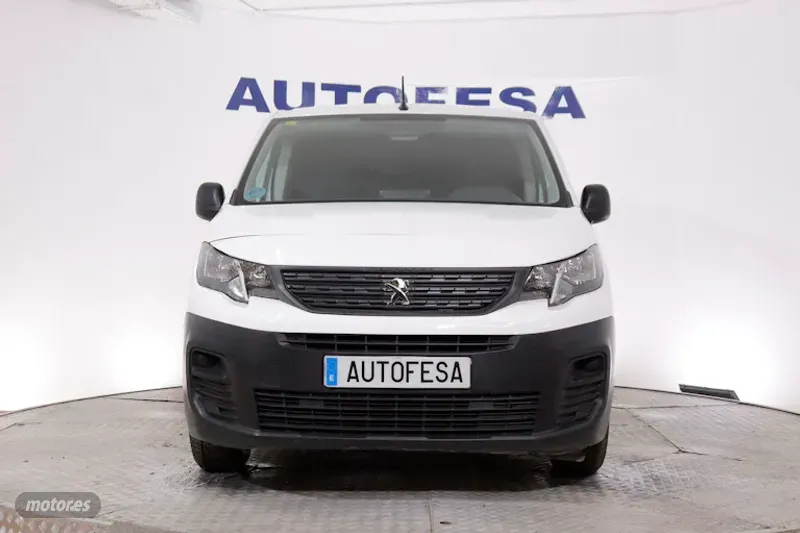 peugeot partner 2022 / 56.700km. foto grande (2)
