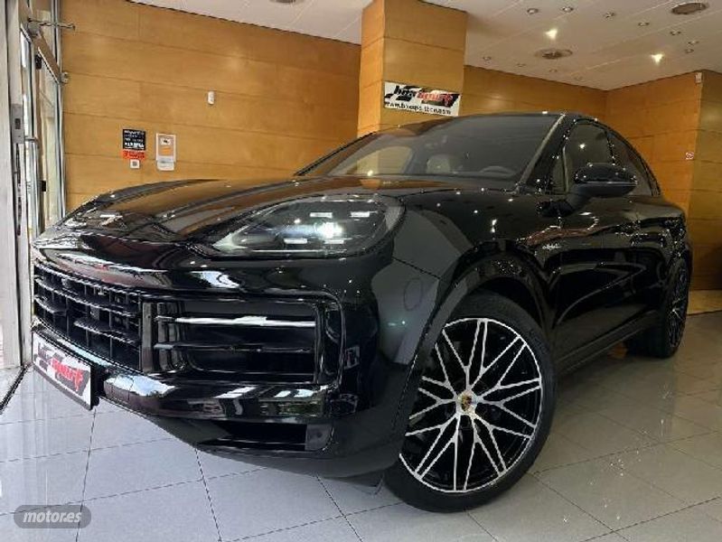 Foto porsche cayenne coupé 2024 / 16.000km.