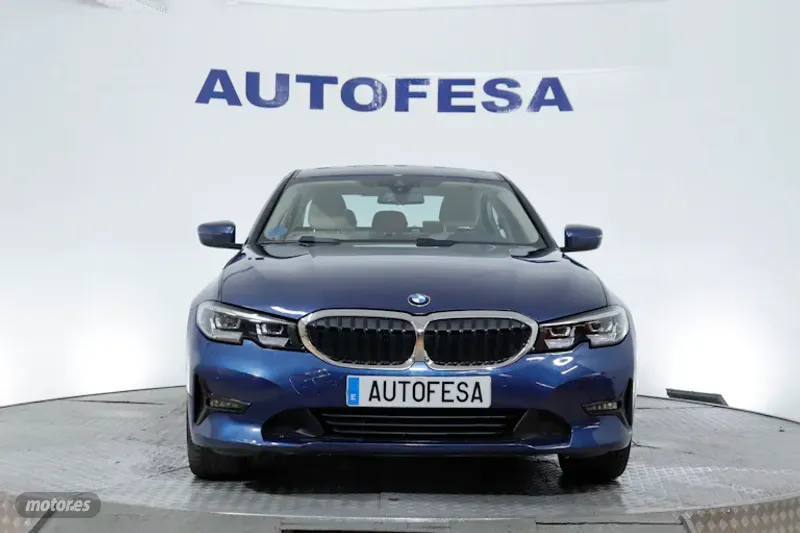 bmw serie 3 2021 / 76.100km. foto grande (2)