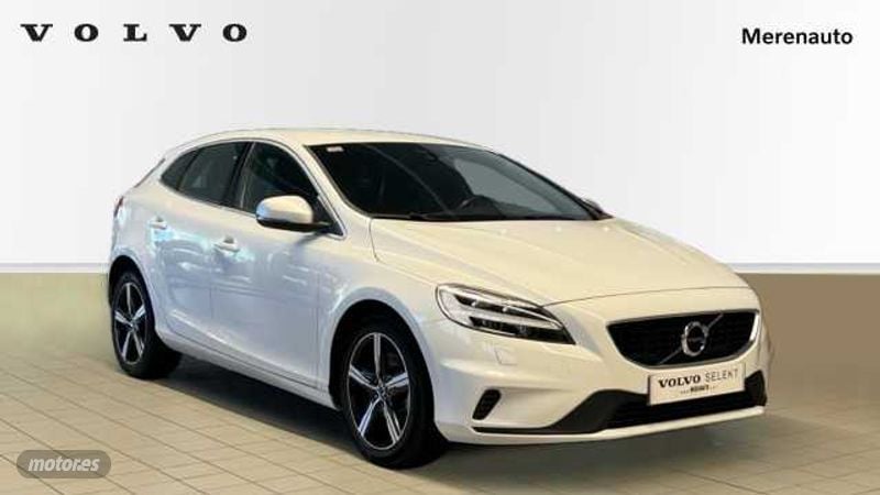 volvo v 40 2018 / 56.489km. foto grande (3)