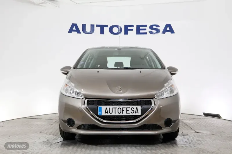 peugeot 208 2014 / 37.200km. foto grande (2)