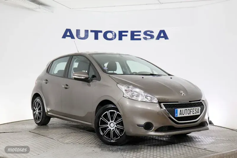peugeot 208 2014 / 37.200km. foto grande (3)