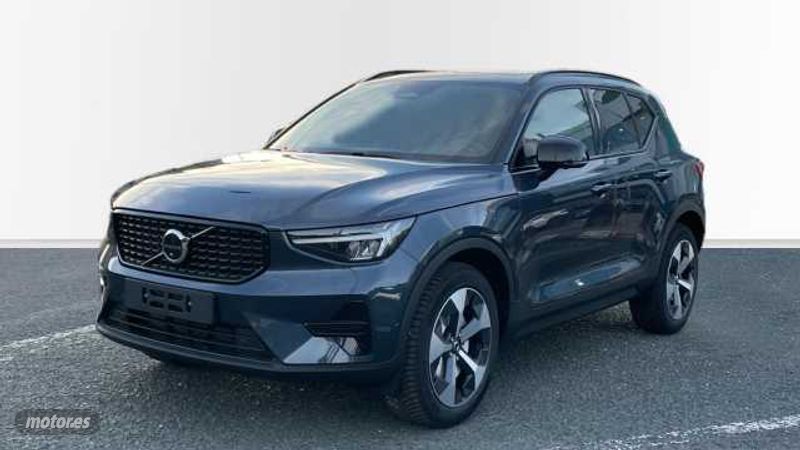 Volvo XC40 2.0 B4 PLUS DARK AUTO 5P de 2025 con 2 Km por 44.400 EUR. en Vizcaya