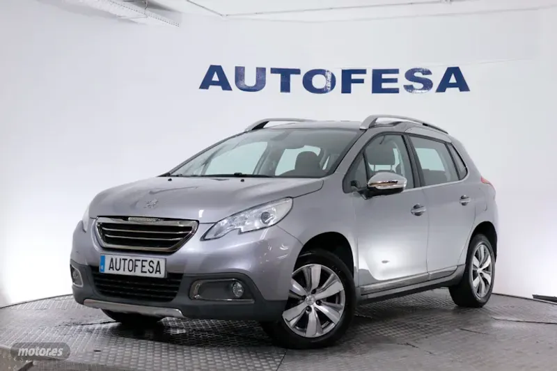 Peugeot 2008 1.2 PURETECH 130CV ALLURE 5P # NAVY,PARKTRONIC de 2016 con 70.132 Km por 8.450 EUR. en ...