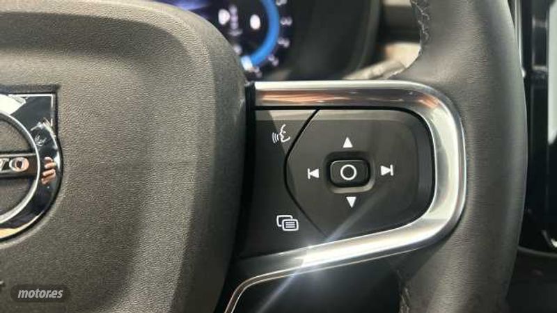 Volvo XC40 - foto 23