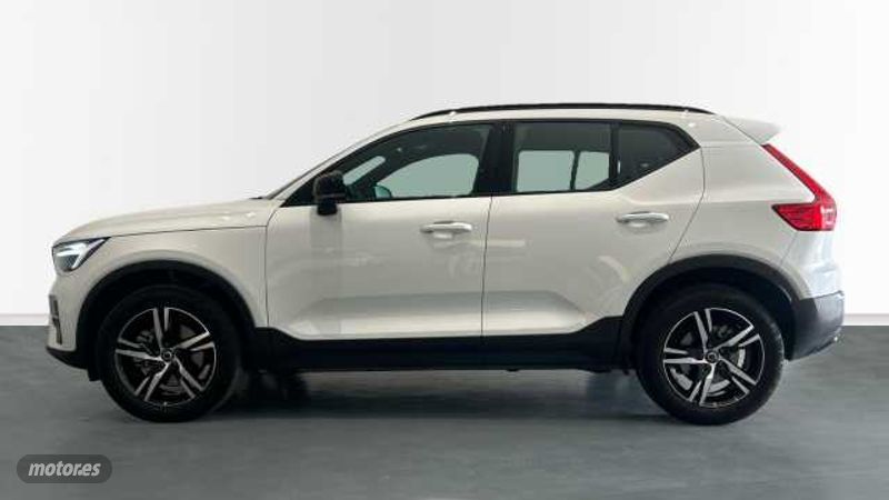 Volvo XC40 - foto 3