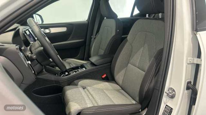 Volvo XC40 - foto 31