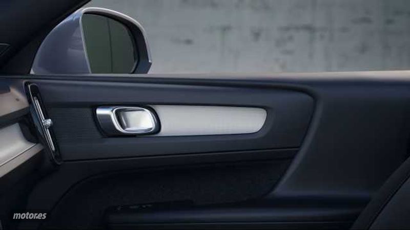 Volvo XC40 - foto 18