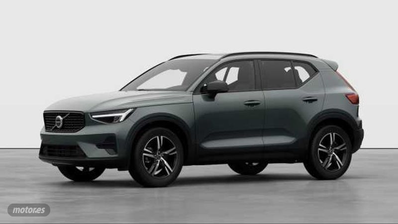 Volvo XC40 XC40 Plus, B3 Mild hybrid, Gasolina, Dark de 2025 con 1 Km por 42.500 EUR. en Madrid