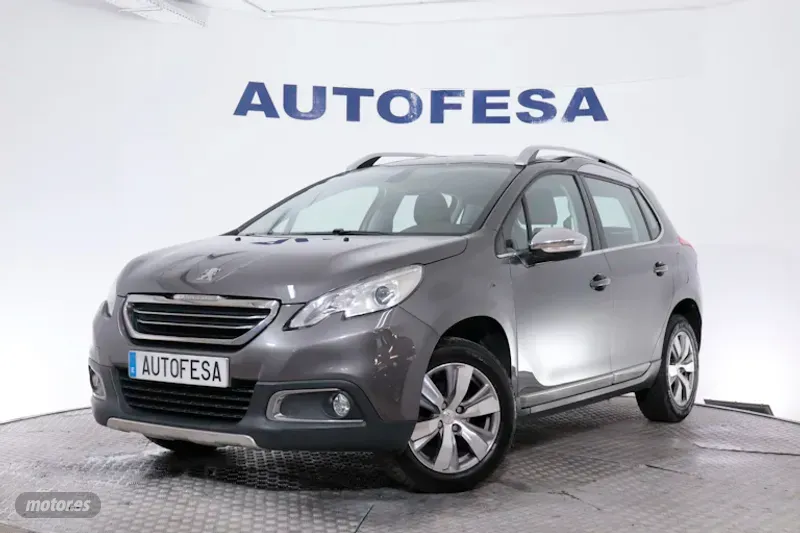 Peugeot 2008 1.2 ALLURE 82CV 5P # PARKTRONIC de 2015 con 96.900 Km por 7.750 EUR. en Madrid