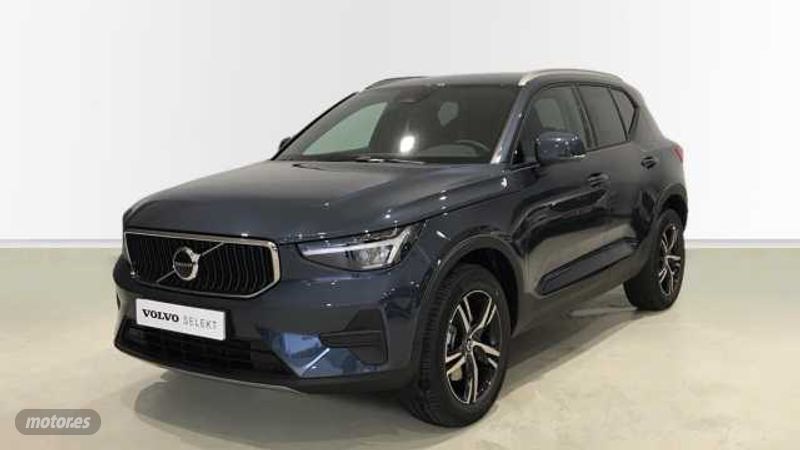 Volvo XC40 2.0 B3 MHEV CORE DCT 163 5P de 2025 con 10 Km por 41.500 EUR. en Ourense