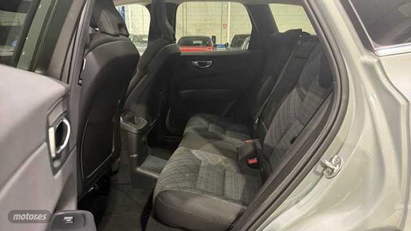 Volvo XC 60 - foto 6