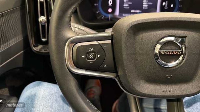 Volvo XC40 - foto 19