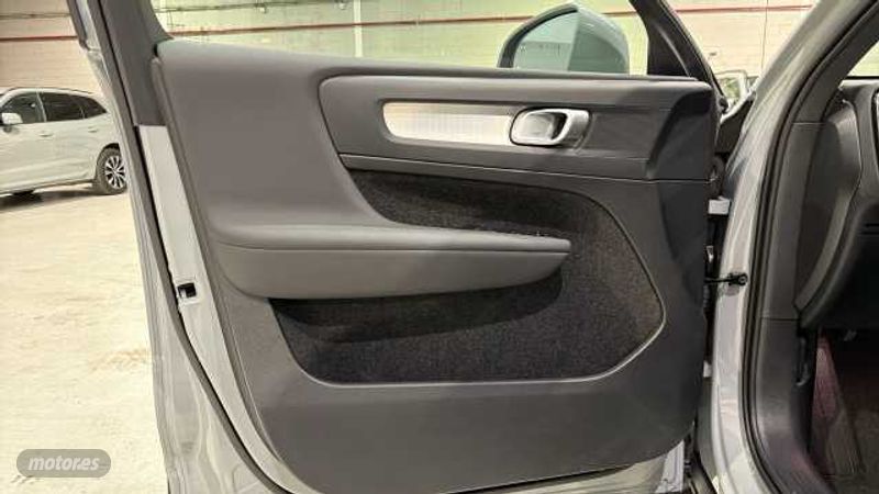 Volvo XC40 - foto 26