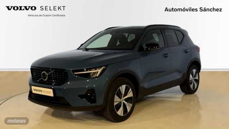 Volvo XC40 B3 Mild Hybrid Gasolina Core de 2025 con 18.096 Km por 34.900 EUR. en Zaragoza