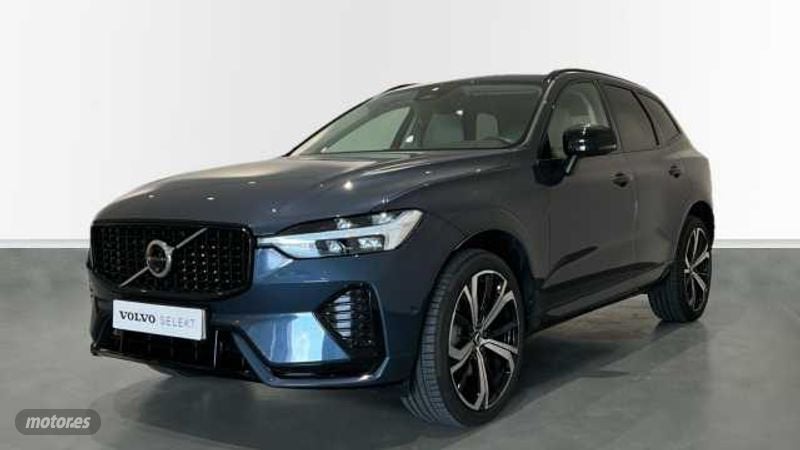 Volvo XC 60 B5 PLUS DARK de 2024 con 14.001 Km por 48.800 EUR. en Lleida