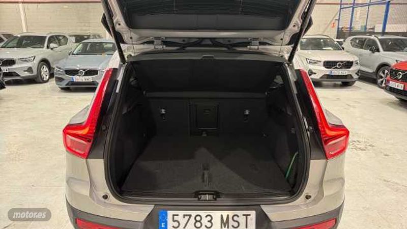 Volvo XC40 - foto 13
