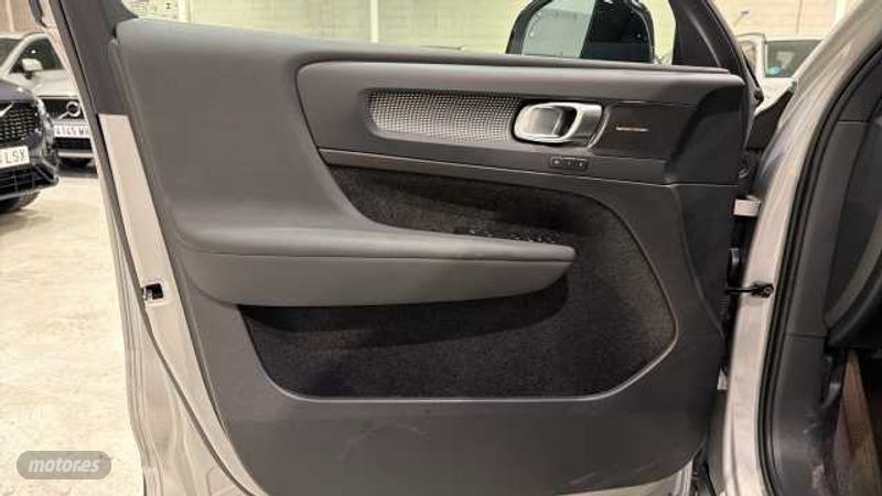 Volvo XC40 - foto 26