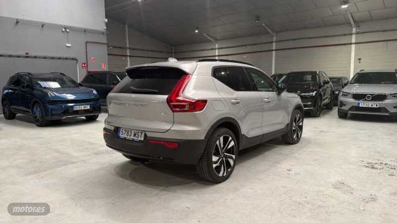 Volvo XC40 - foto 34