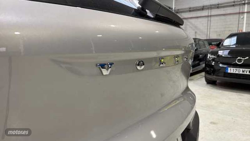 Volvo XC40 - foto 43