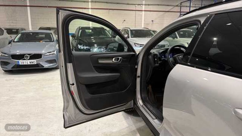 Volvo XC40 - foto 49