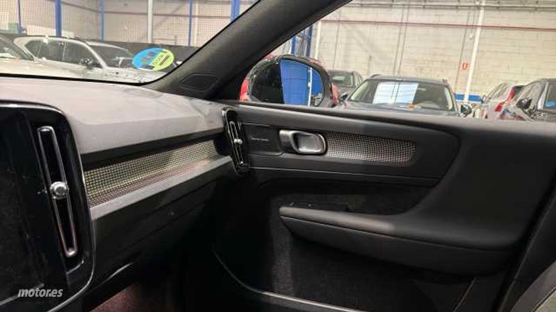 Volvo XC40 - foto 51