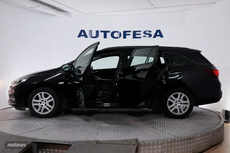 Opel Astra - foto 10