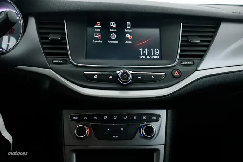 Opel Astra - foto 14