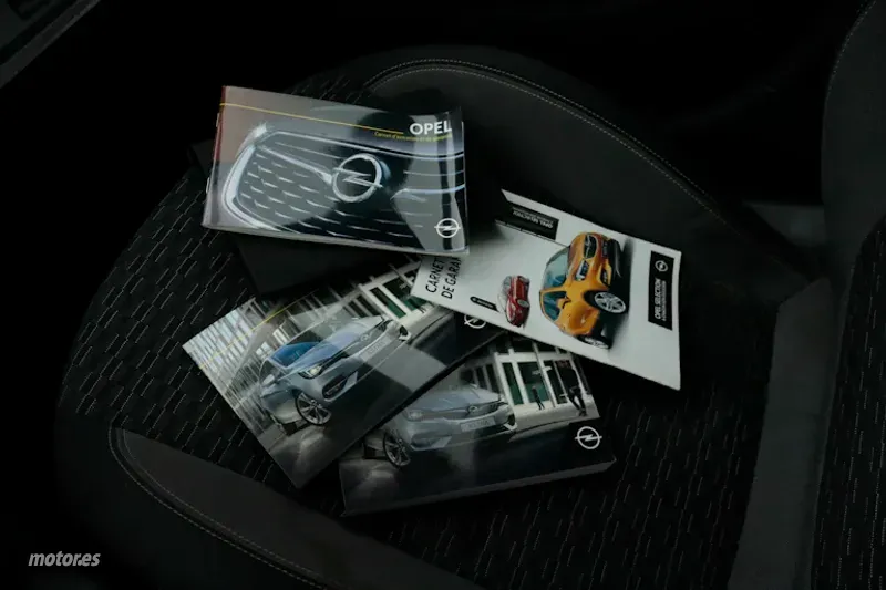 Opel Astra - foto 19