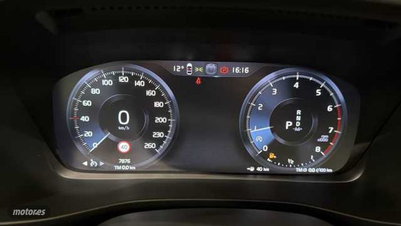 Volvo XC40 - foto 11