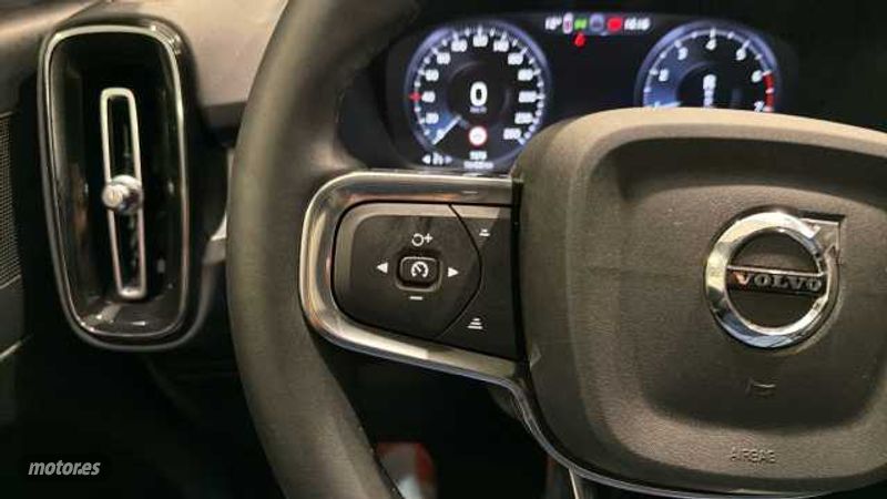 Volvo XC40 - foto 19
