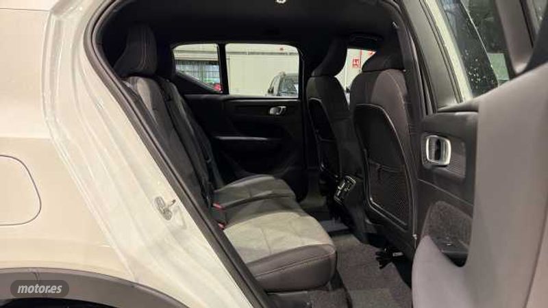 Volvo XC40 - foto 28