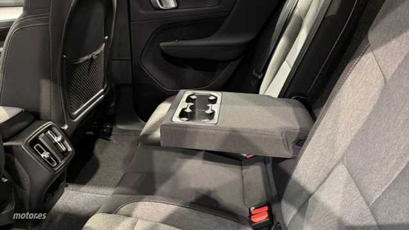 Volvo XC40 - foto 29