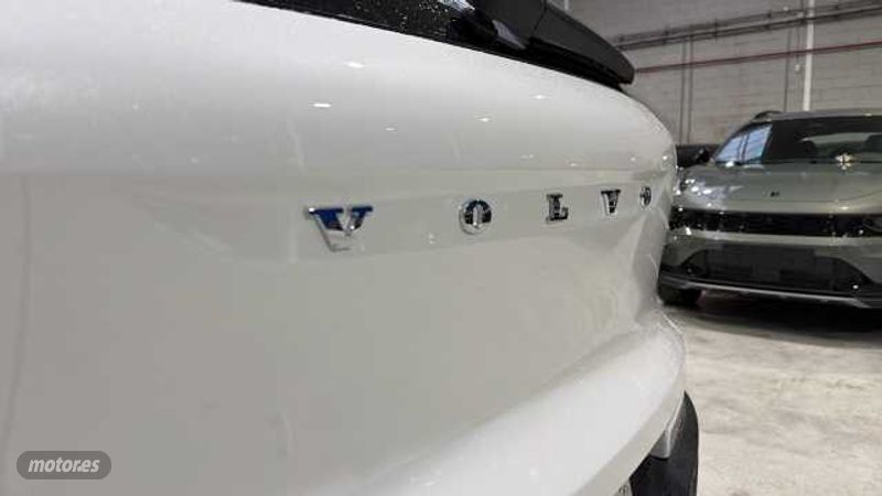 Volvo XC40 - foto 38