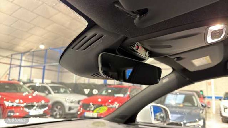 Volvo XC40 - foto 50