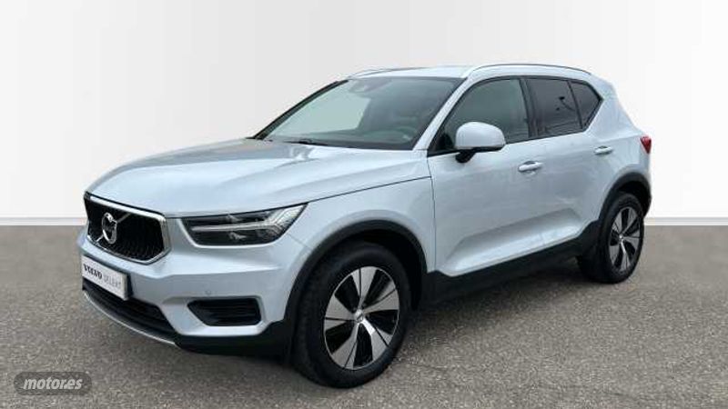 Volvo XC40 1.5 T2 MOMENTUM PRO 129 5P de 2022 con 31.623 Km por 25.900 EUR. en Cordoba