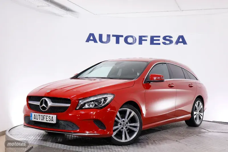 Mercedes Clase CLA 200D URBAN SHOOTING BRAKE 7G-DCT 136CV AUTO 5P S/S # NAVY, FAROS LED, PARKTRONIC ...