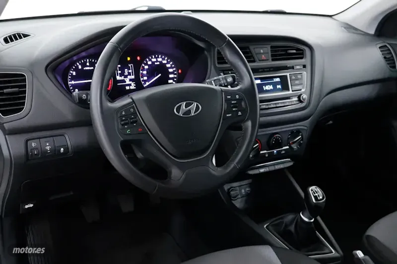 Hyundai i20 - foto 11