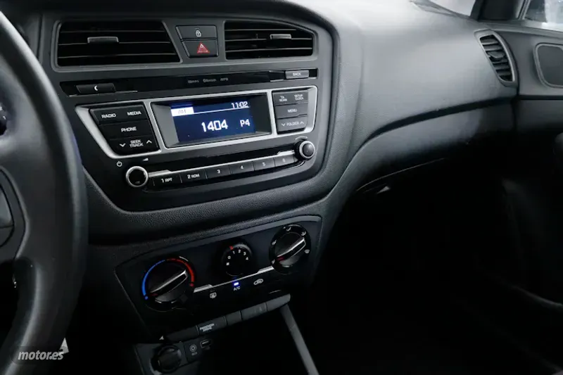 Hyundai i20 - foto 16