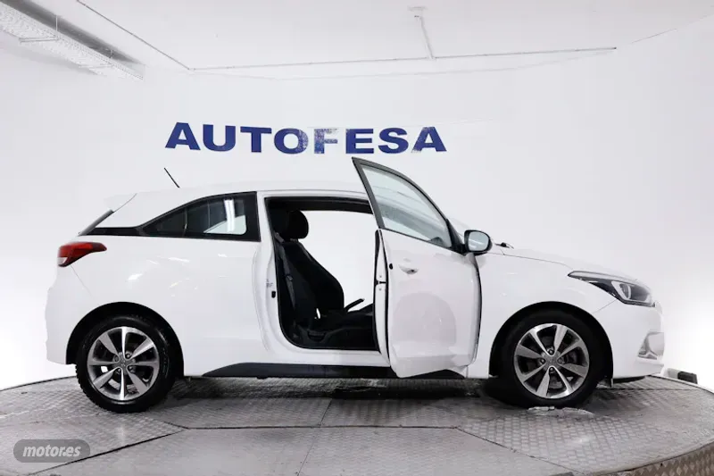 Hyundai i20 - foto 9