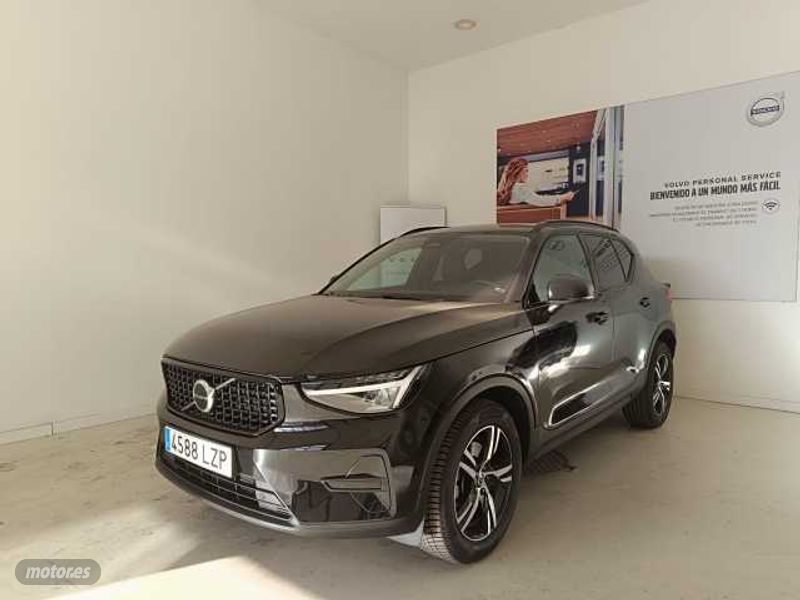 Volvo XC40 2.0 B3 PLUS DARK AUTO 163 5P de 2022 con 99.935 Km por 34.000 EUR. en Cadiz
