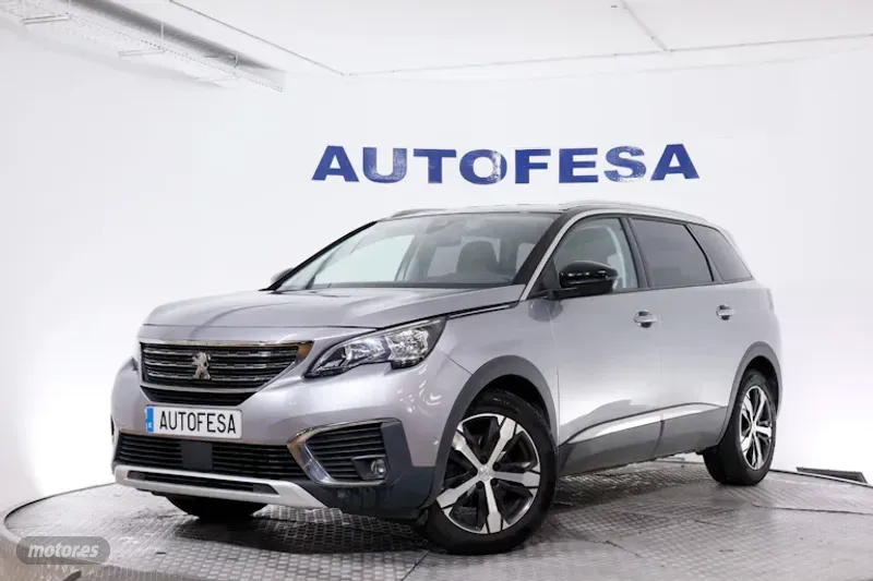 Peugeot 5008 1.2 PURETECH ALLURE AUTO 130CV 7 PLAZAS 5P # NAVY,CAMRA TRASERA,PARKTRONIC de 2018 con ...