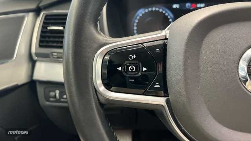 Volvo XC 90 - foto 12