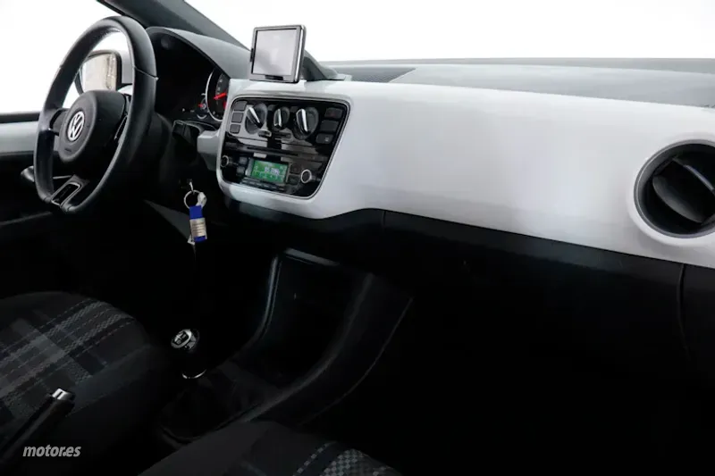 Volkswagen Up - foto 12