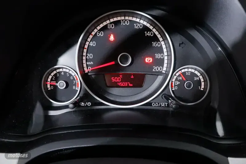 Volkswagen Up - foto 14